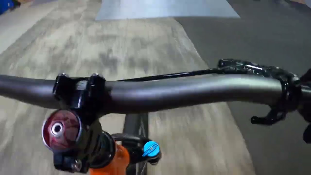 Penn Skate w/ chest camera ( is Owen barking ? what the ?? )