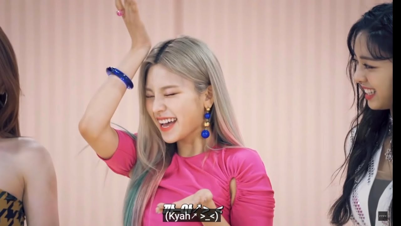 ITZY clips that is so iconic and very funny