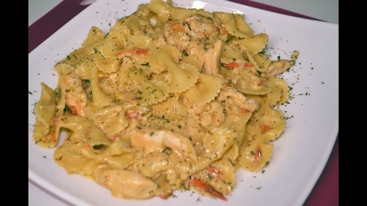Best Chicken  Farfalle Pasta / Pasta Farfalle de Pollo