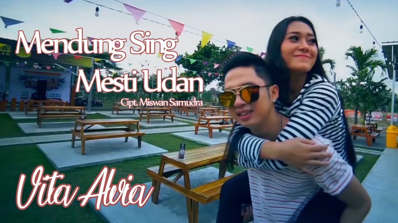 Vita Alvia - Mendung Sing Mesti Udan (Official Music Video)
