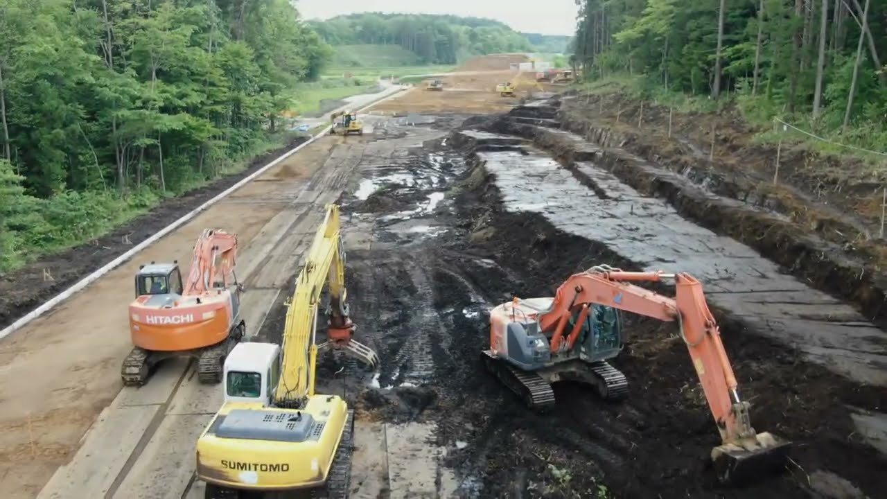 (株)柏崎組 国土交通省工事動画 - 天間林猪ノ鼻地区道路改良工事