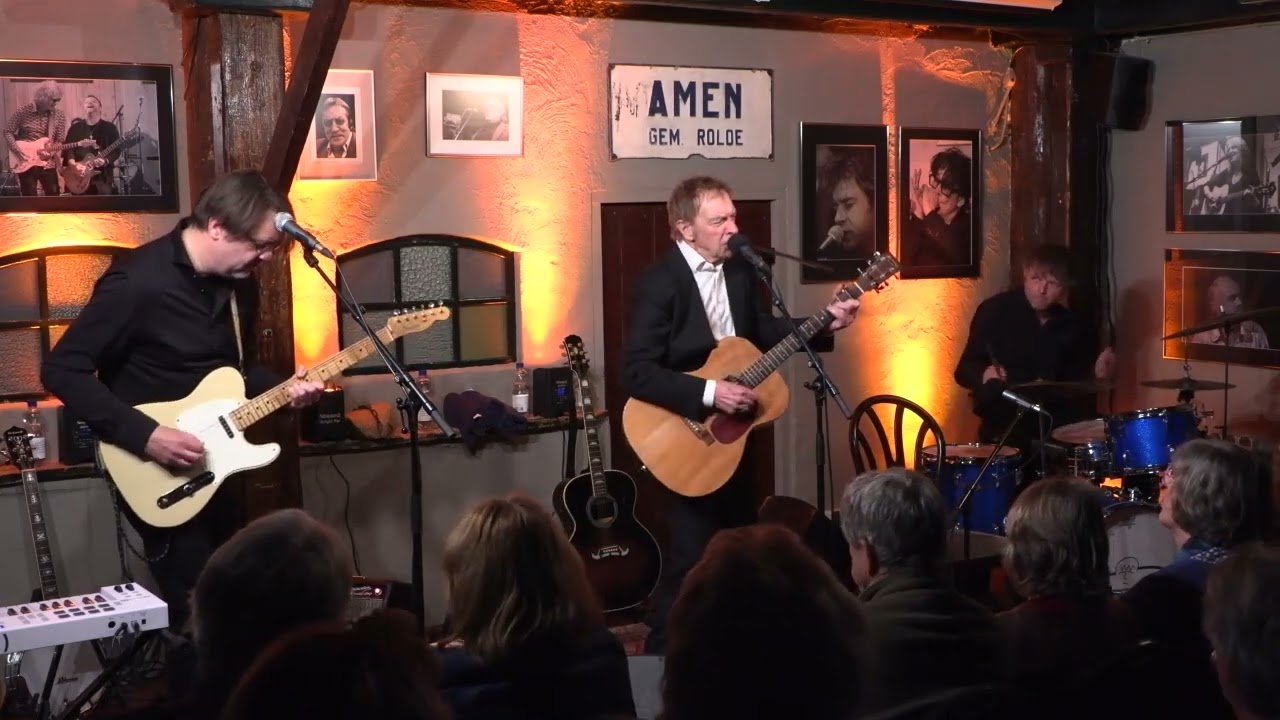 Alex Roeka, Vuur En Ijs
