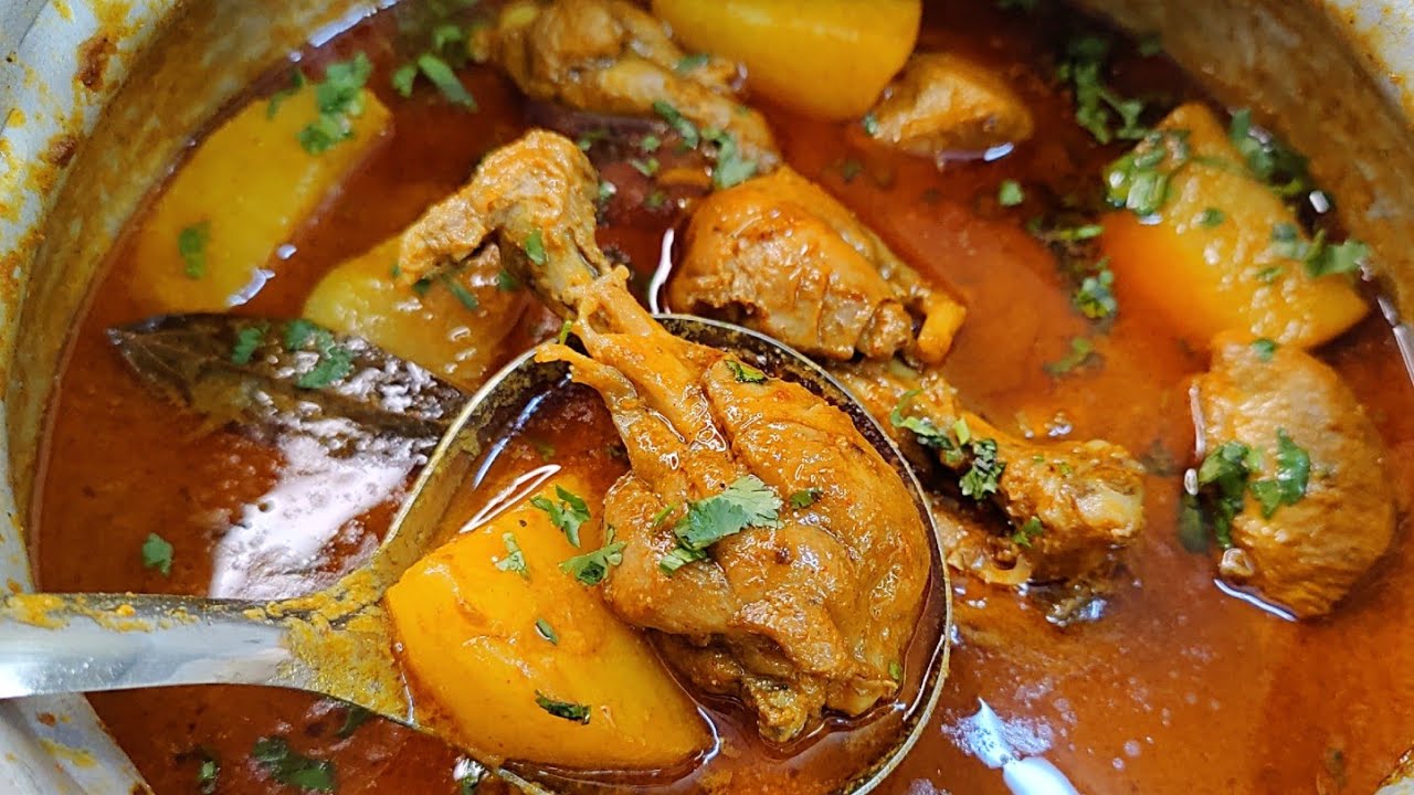 Chicken Aloo Curry | Degi Aloo Chicken Banane Ki Recipe | Chicken Aloo Shorba | Chicken Aloo Salan