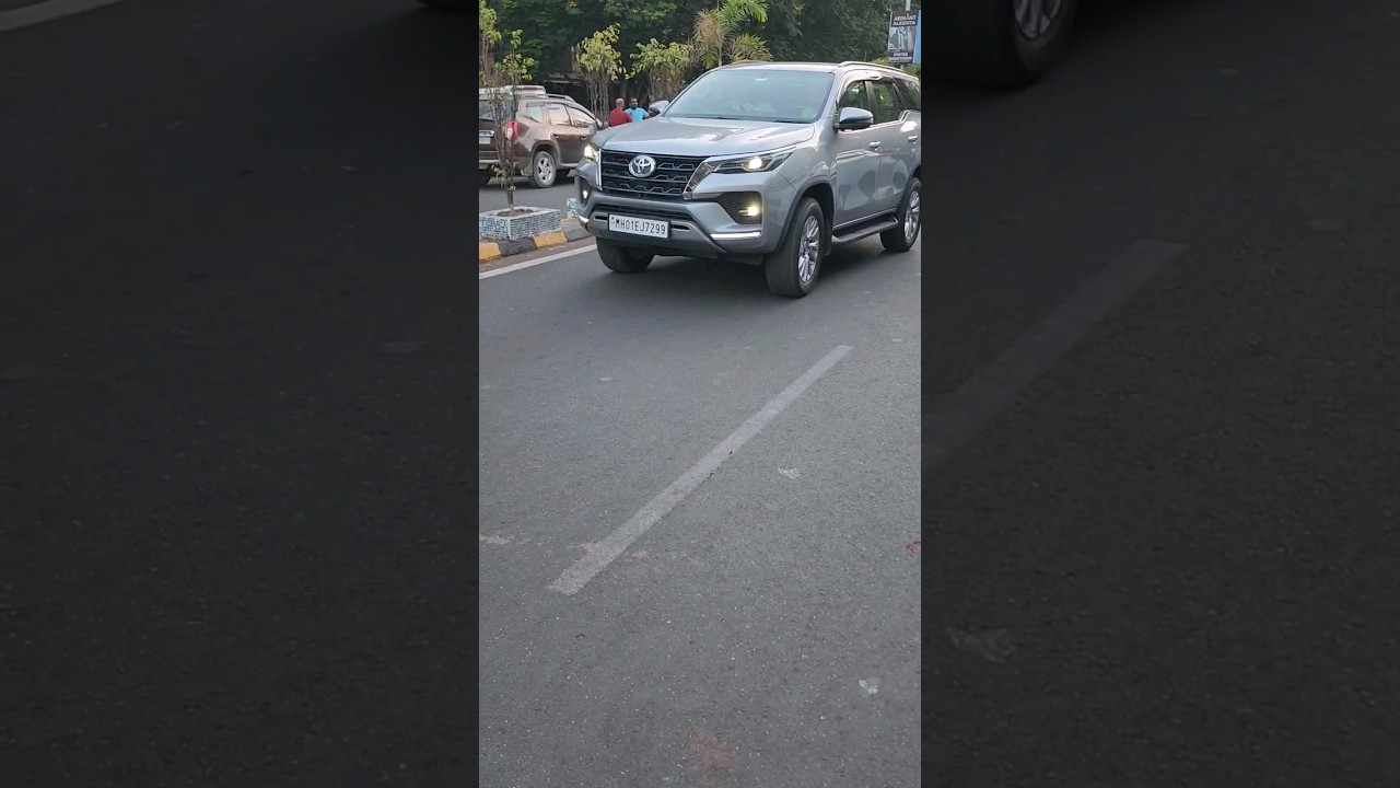 New Toyota Fortuner Silver Road Vashi 2023 #toyota #fortuner #silver #sunday #2023 #vashi #shorts