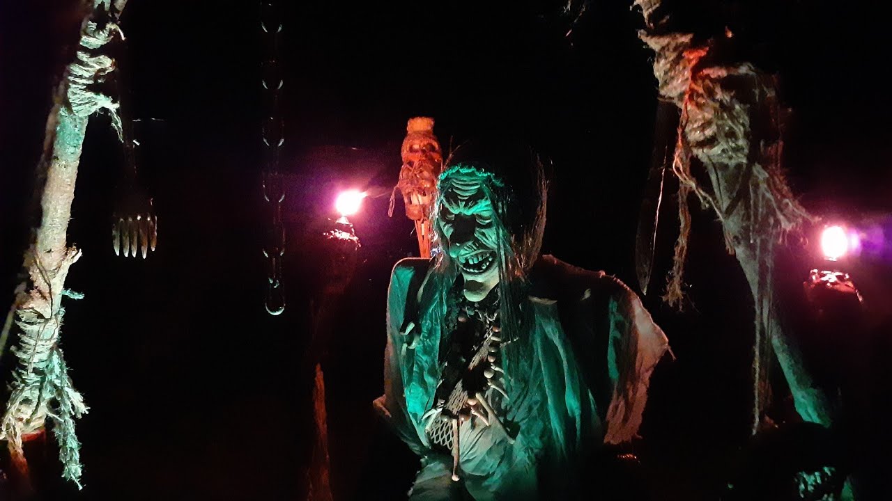 Me vs. Home Depot! DIY WITCH CAULDRON TRIPOD| Cobwebs And Candlesticks #homedepot  #diy