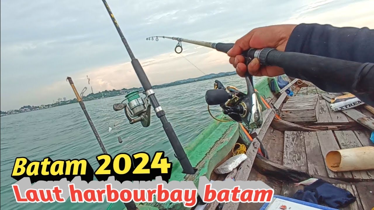 Di serbu hujan berkali kali di laut, tetap panen juga ikan // mancing di laut harbourbay batam