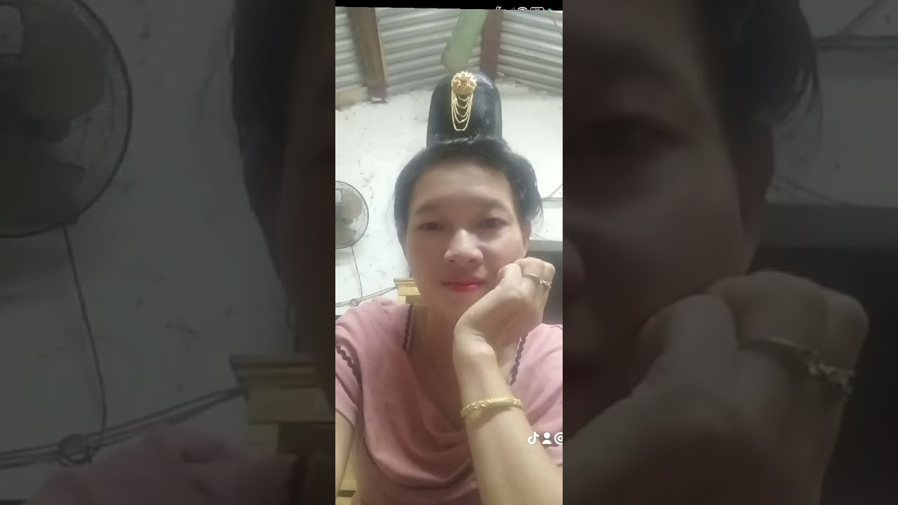 28/12/2025....... bài hát rất hay cả nhà ơi... đăng ký ủng hộ em tiên é nớ 