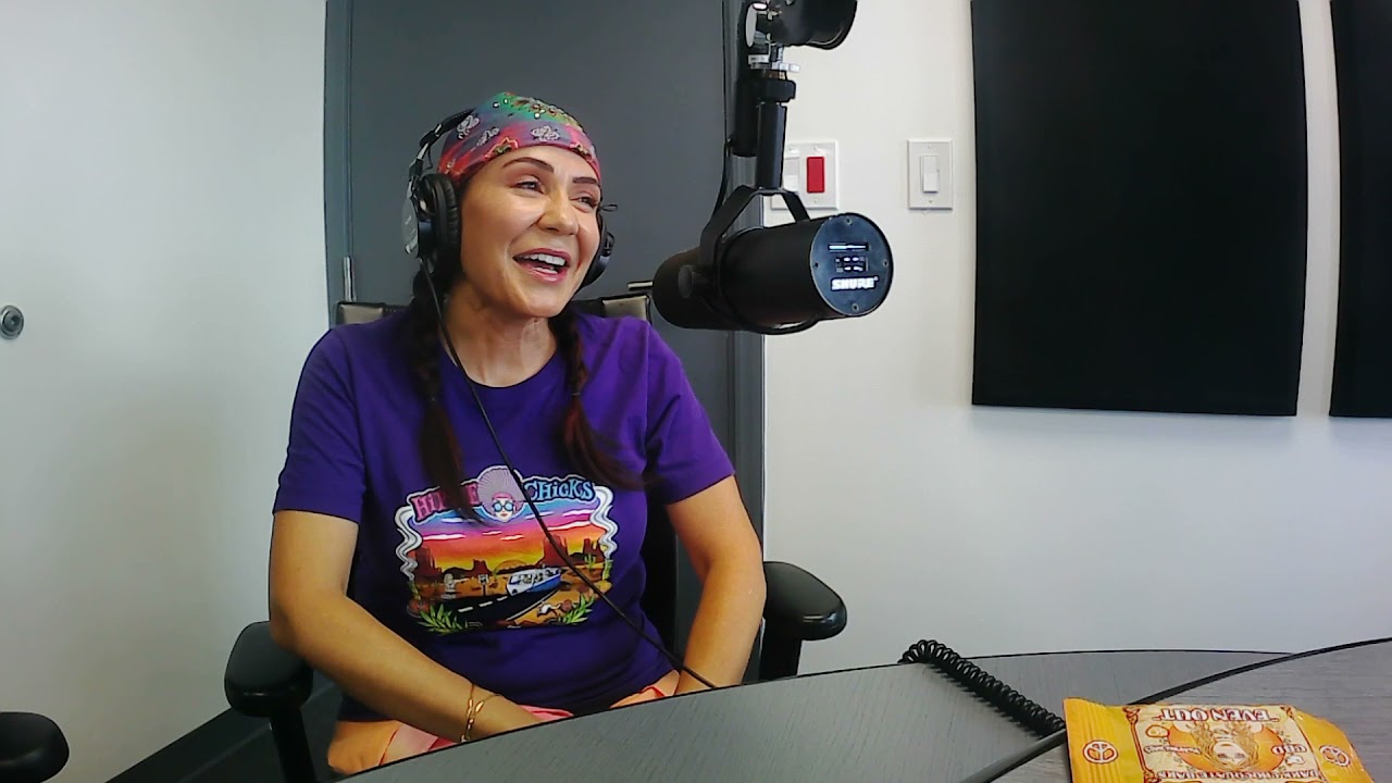 Hippie Chicks Chocolate - The Hippy Chronicles Podcast