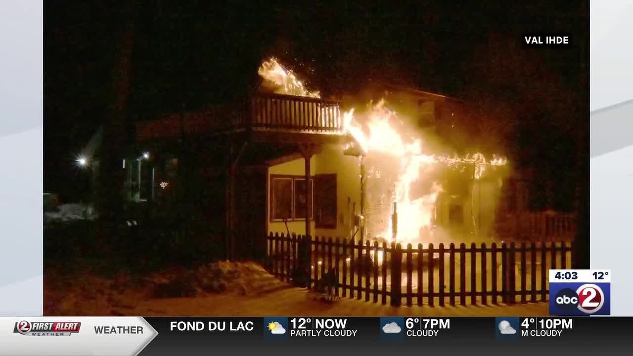 No injuries in early morning house fire in Peshtigo