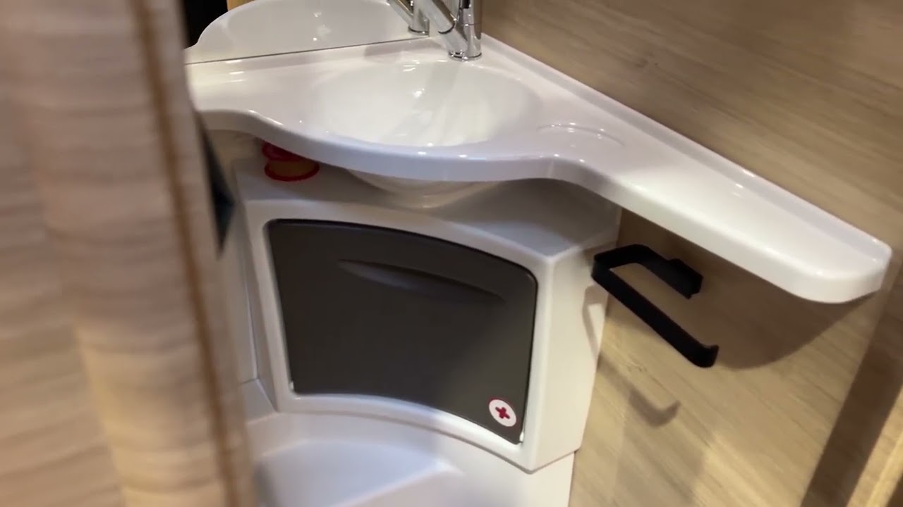 Sterckeman Sport Edition 480 CP (2026) &ndash; Interior & Exterior Walkaround | EICMA 2025