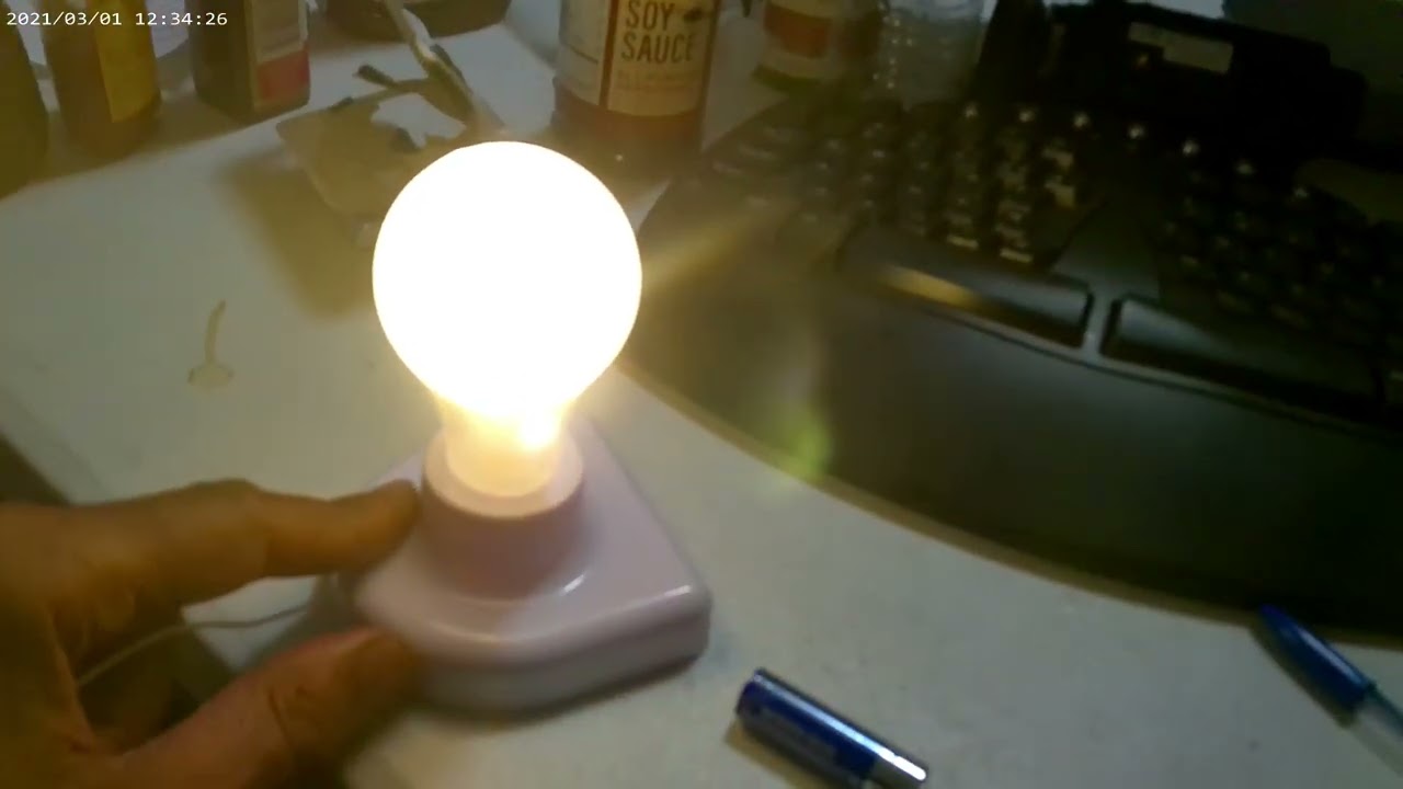 Shuwea 2 Pack Battery Operated Light Bulb, Stick-Up Wireless LED Closet review. Amazon ordered