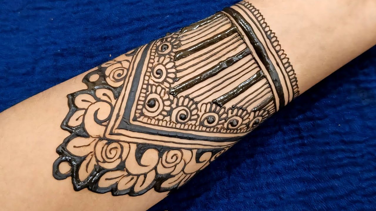 Beautiful Easy  bridal mehndi |New Latest wedding mehndi design |Front hand mehandi @sulaiscrafitti