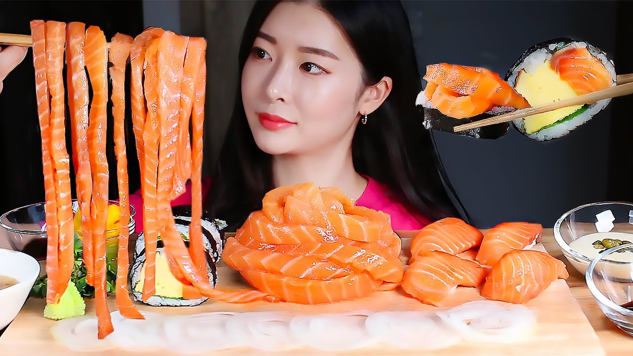 ASMR Лососевая лапша & Лосось суши & Рулет из лосося & Лосось сашими MUKBANG