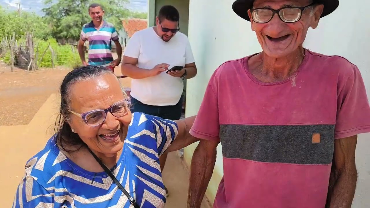 Momentos de alegria no sítio mamoeiro.