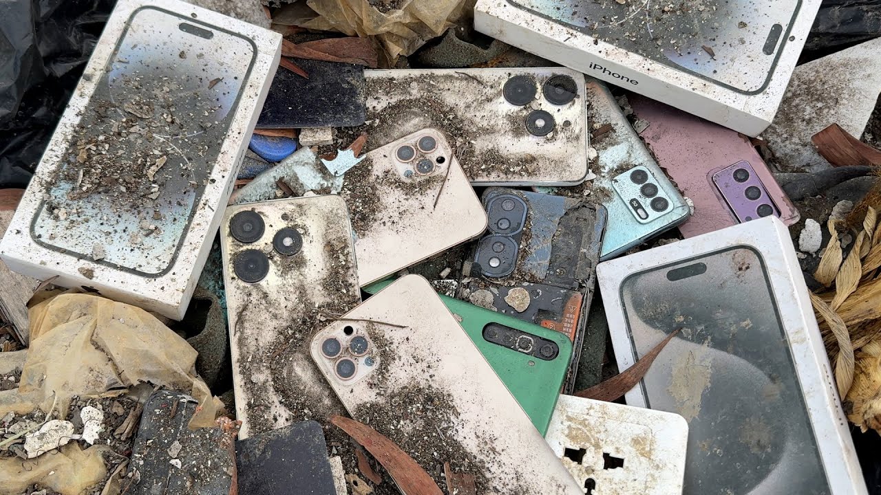 😍Lucky Day! i Found Many Broken Phones and More in the Garbage Dump!   Restoring TECNO SPARK 10 PRO