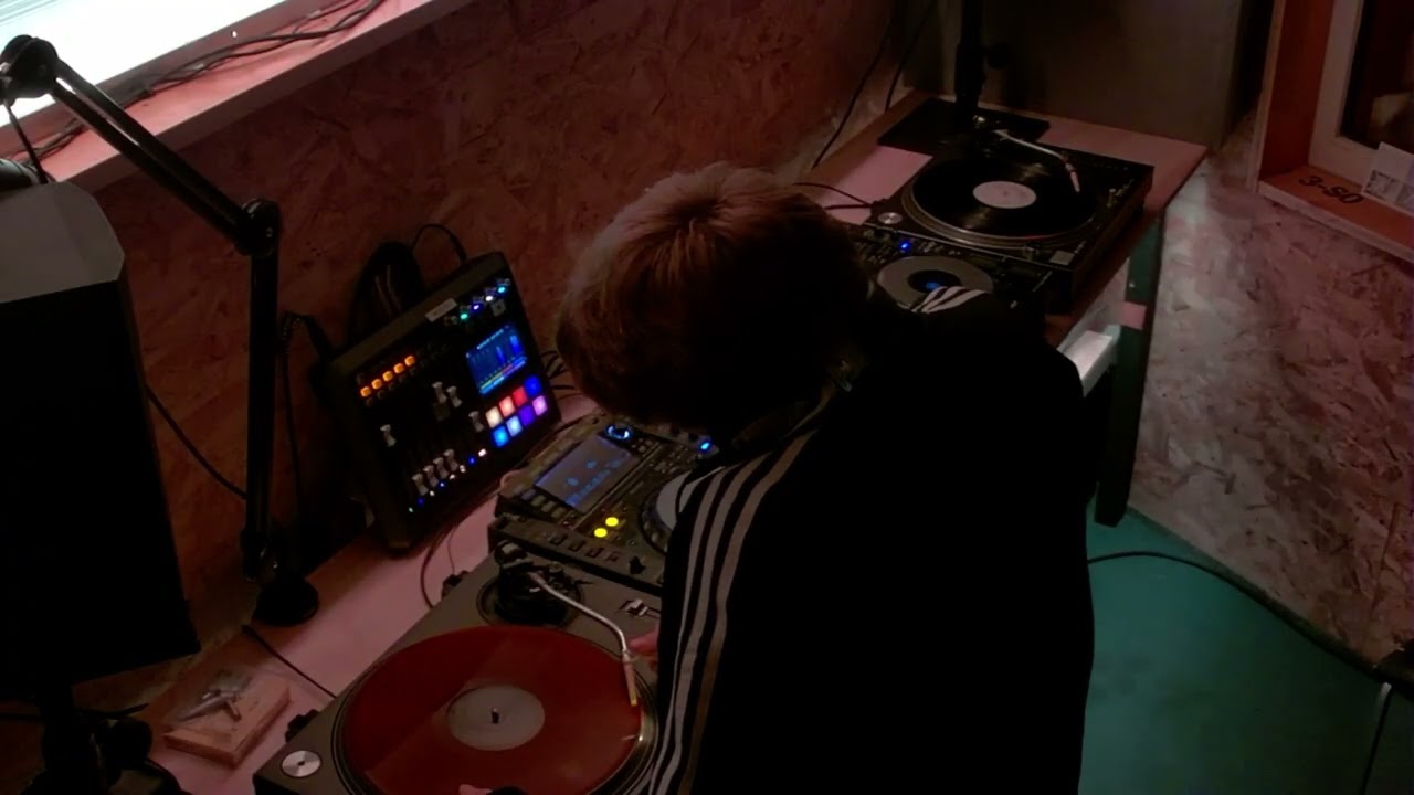 Niels Vermeire live at Radio Ruit 25.10.31
