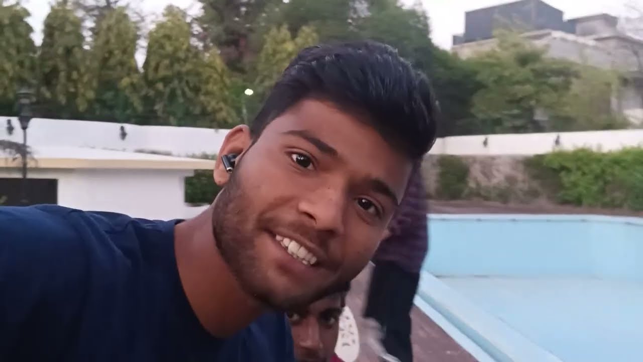 Dosto ke sath masti 😂