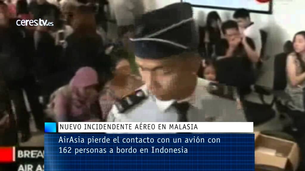 Desapare un avi&oacute;n de Air Asia que viajaba de Indonesia a Singapur con 162 personas a bordo
