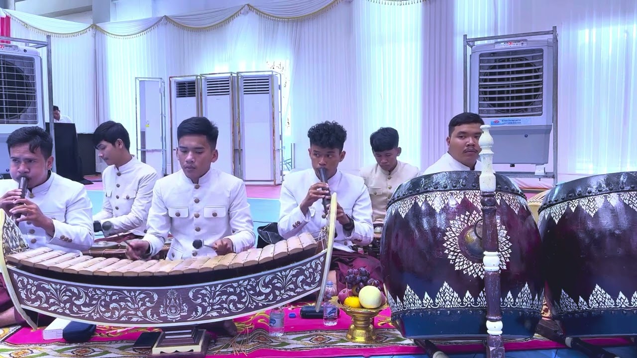 បទ ខែកបំបៃ ឬ ជ្វាក្រុងបំបៃ