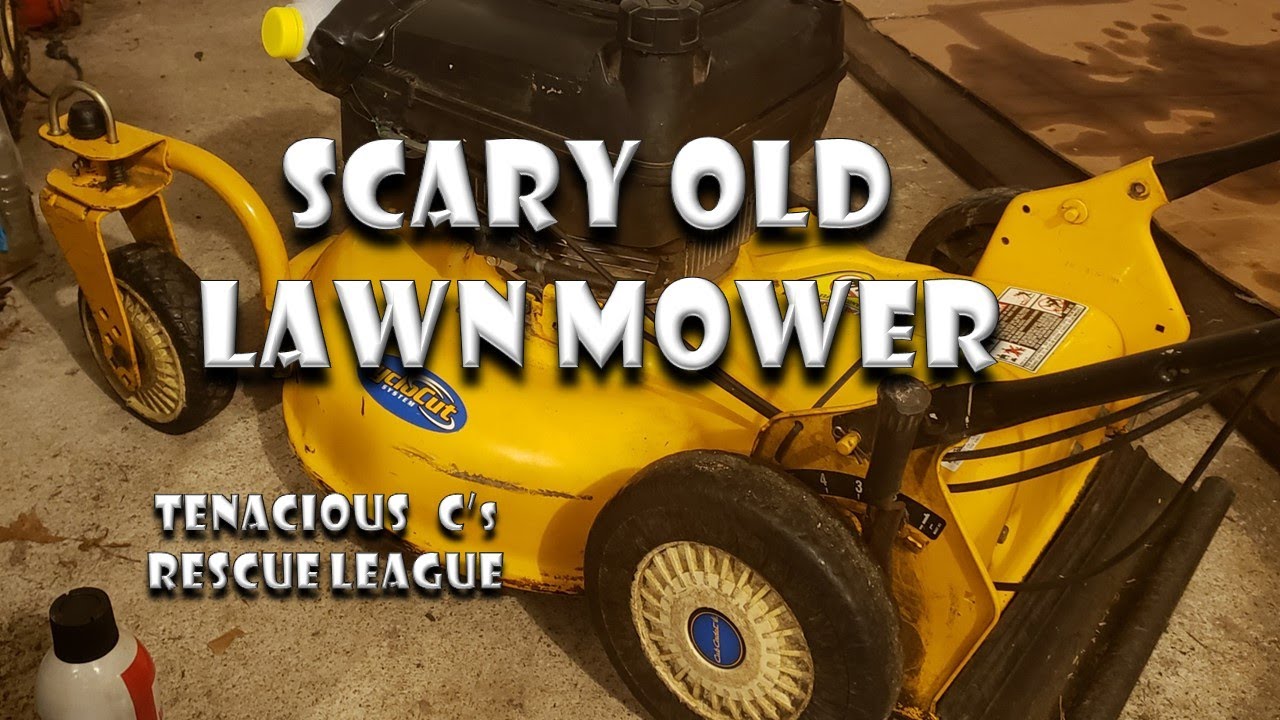 Old Cub Cadet lawn mower barn find! 2004 Cyclocut start up. Kawasaki engine 179cc ~5.5hp 6 speed.