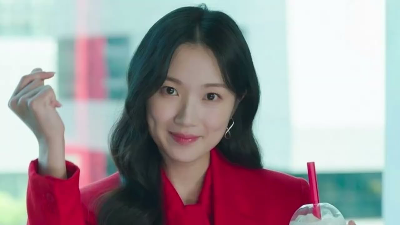 DE REPENTE HUMANA: A RAPOSA DE 9 CAUDAS APAIXONOU !