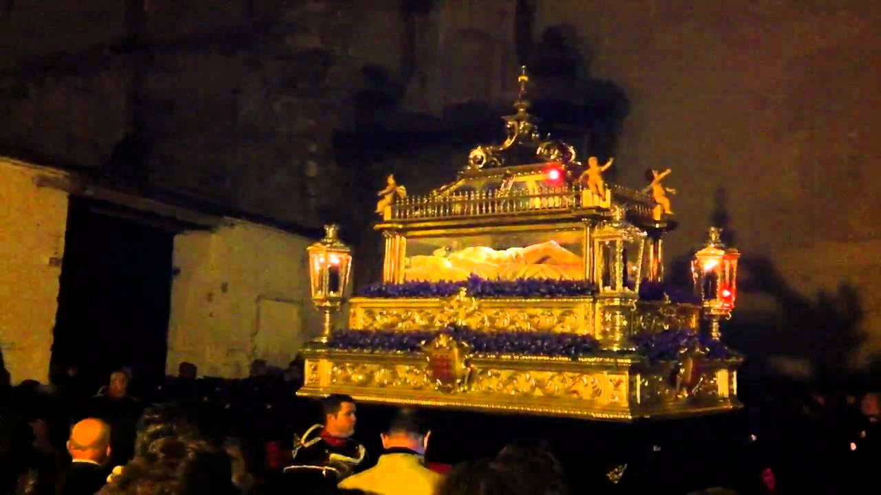 Santo Sepulcro Talavera (salida 2011 y saeta)