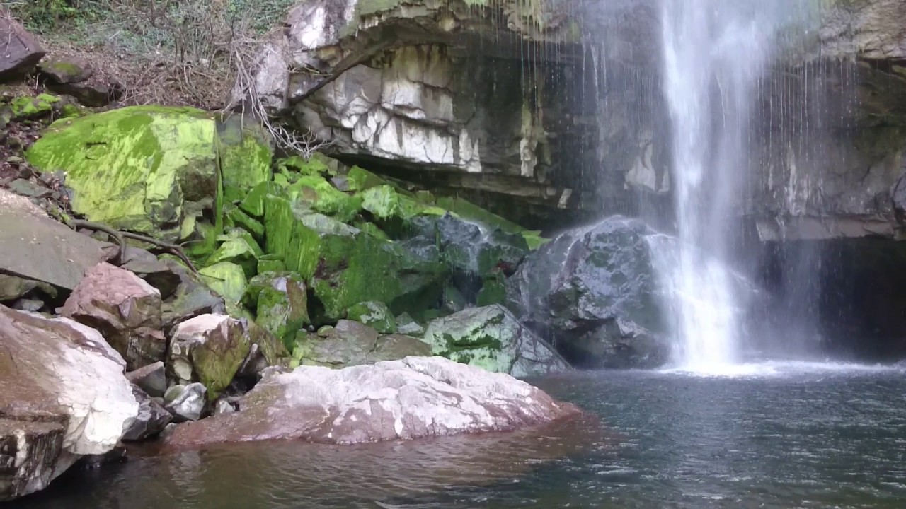 Su U&ccedil;uran Şelalesi