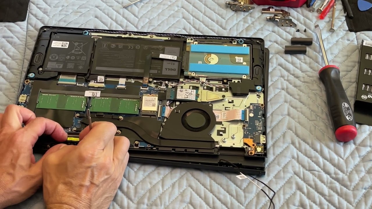 Dell Inspiron 3511 - replacement hinges top lid ,bezel