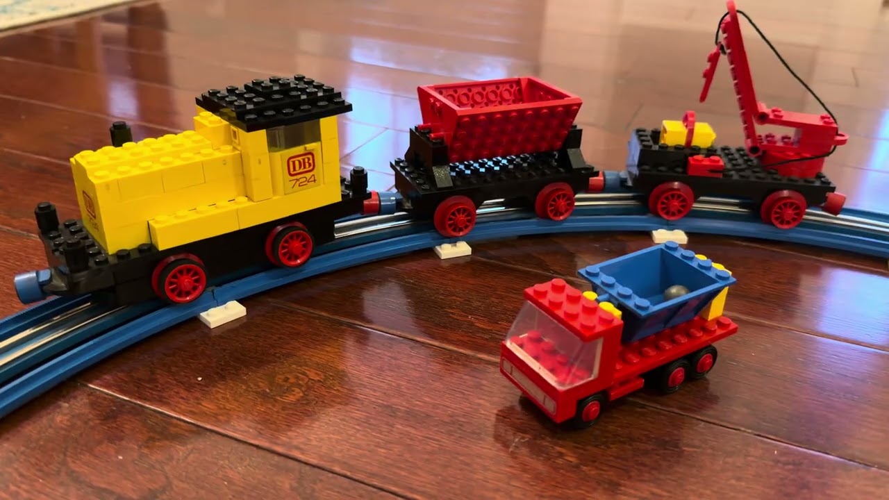 Vintage LEGO Train Set 724 With Tipper Wagon and Crane from 1972