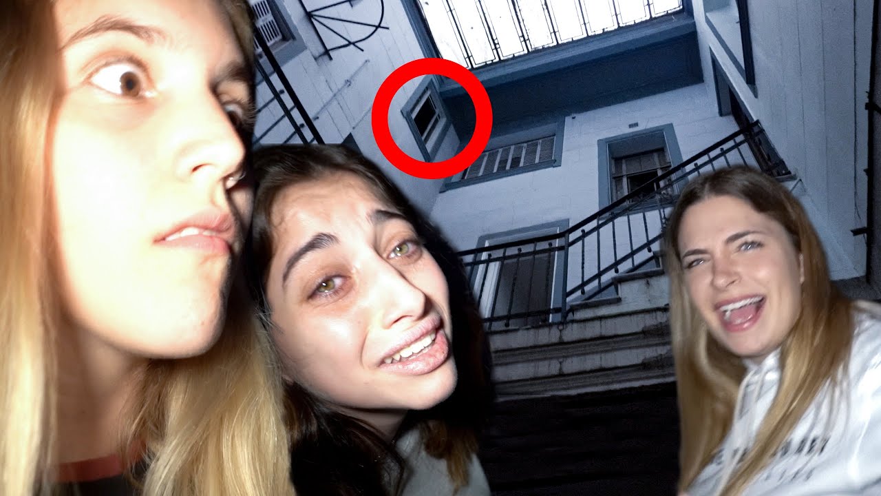 EXPLORANDO UNA CASA ABANDONADA