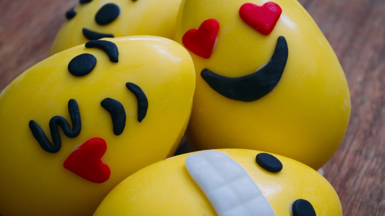 HUEVOS DE PASCUAS EMOJIS | MATIAS CHAVERO