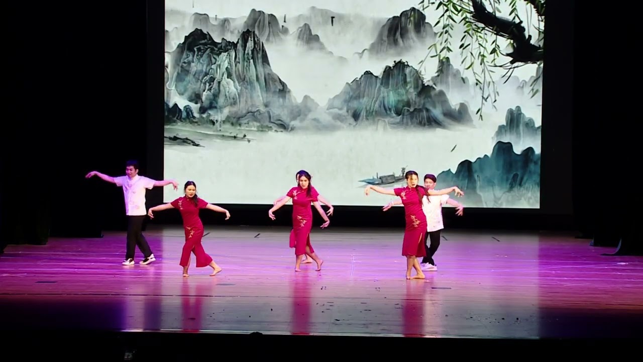 BaHan《伯虎说》博文教师  三尺讲台育桃李，一方舞台展风采！博文教师惊艳登场，才情满满！👨‍🏫👩‍🏫