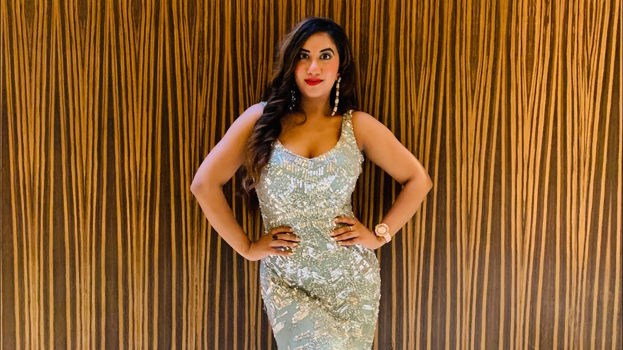 Best Corporate Emcee Chandini Sehgal hosting Fashion designer Event ( ramp walk )