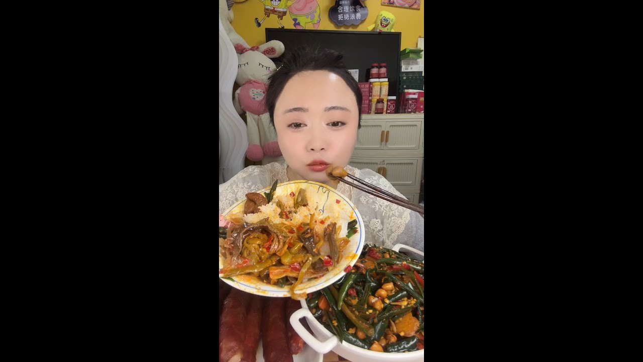 🔴 LIVE: Cozy Chinese Girl Eat & Talk ASMR | Gentle Mukbang, Comfort Food & Relaxing Sounds