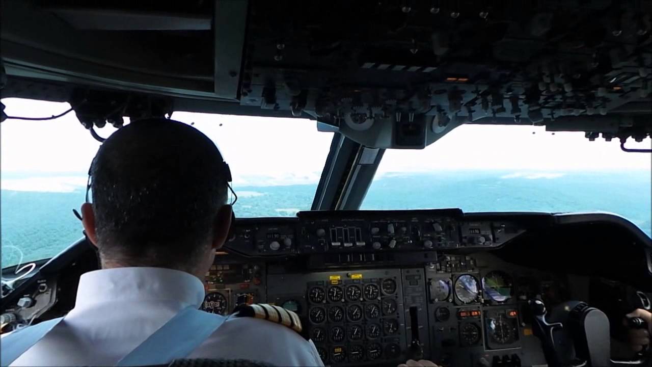 Iran Air B747-SP cockpit landing video into Kuala Lumpur, Malaysia
