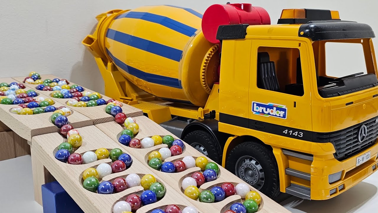Marble Run ASMR☆HABA Wave Slope & Wooden Cuboro & Colorful Marbles & 小さな大工さん Haribo Gold Bear Gummy