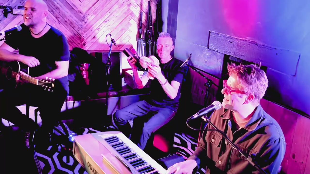 John Ellis and James Stewart Live @ Cafe Roux: Song 19 Weeping