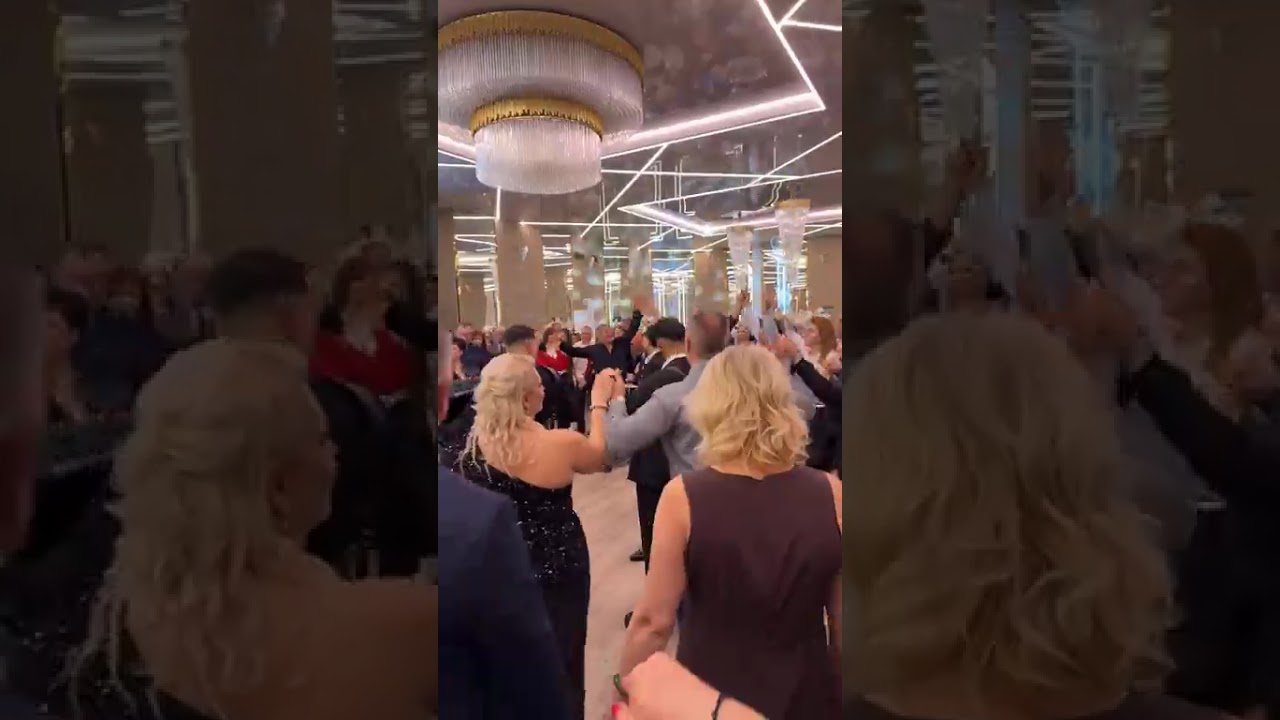 Formatia Elvis Condrea Jr -colaj de muzică popular (Cover) 