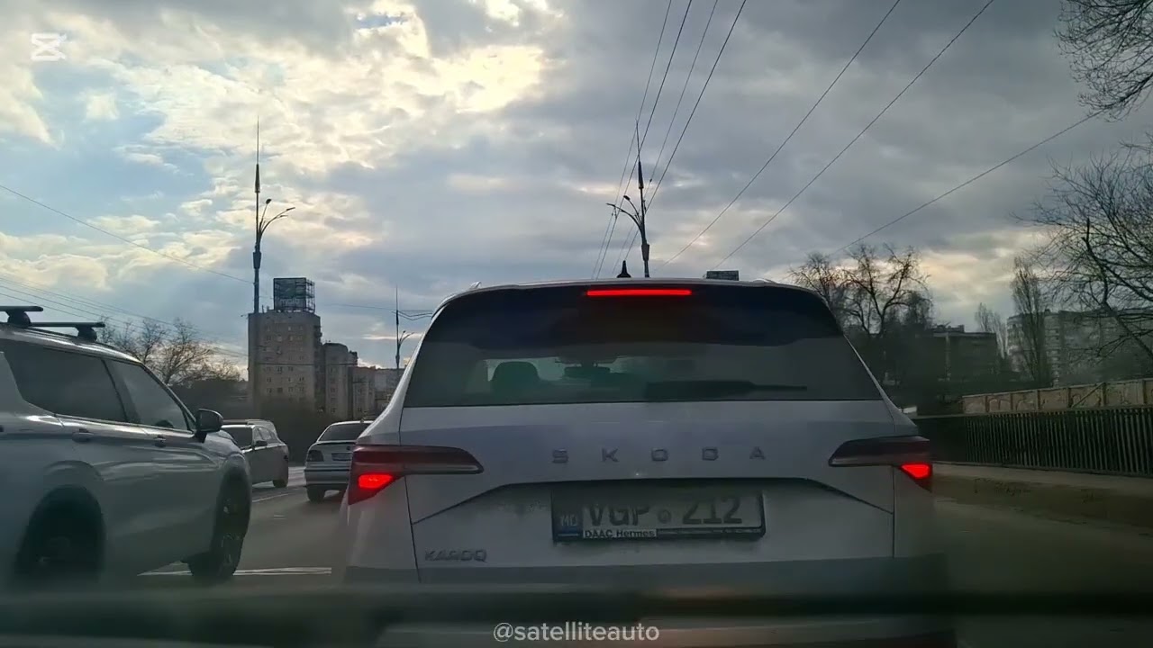 Красавица, умница и учится в автошколе. Эпизод 1. #Кишинев. — Екатерина за рулём.
