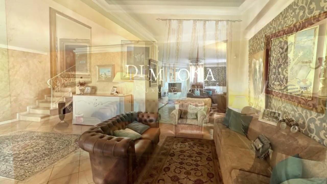 V2398 - Prestigiosa villa unifamiliare con giardino, terrazza panoramica e finiture di pregio