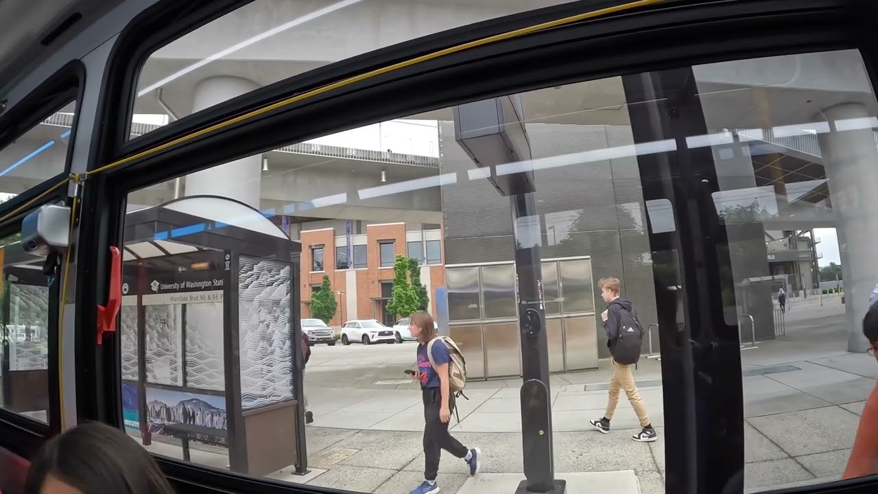 King County Metro Route 255 from Evergreen Point Fwy Station to University of Washington