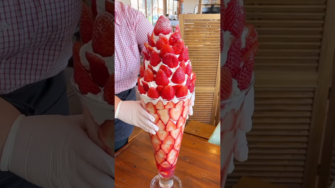 Beautiful Strawberry Cream Glass 🍓🍓 #shorts #factsinhindi #viral