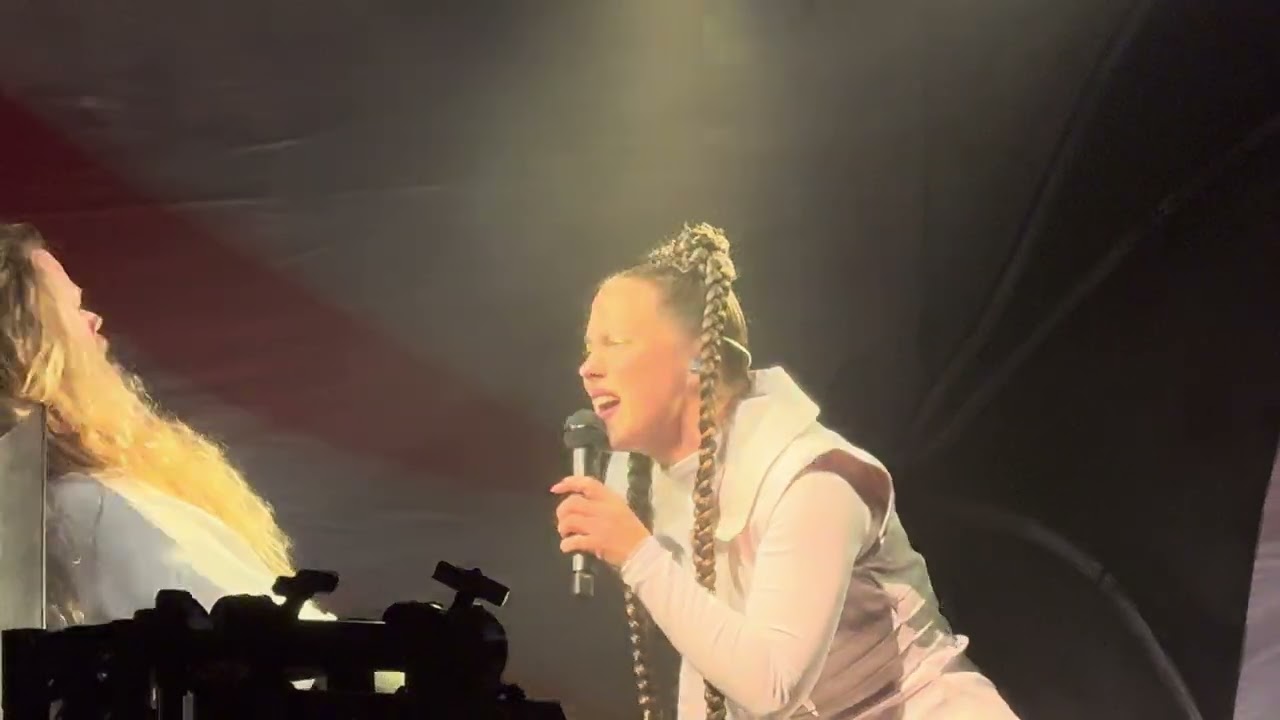 LaFee - Scheiss Liebe live in Erfurt am 06.11.2025