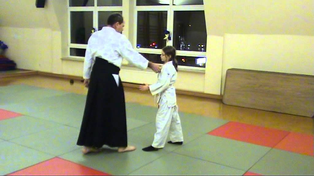 Mune-tori Shiho-nage