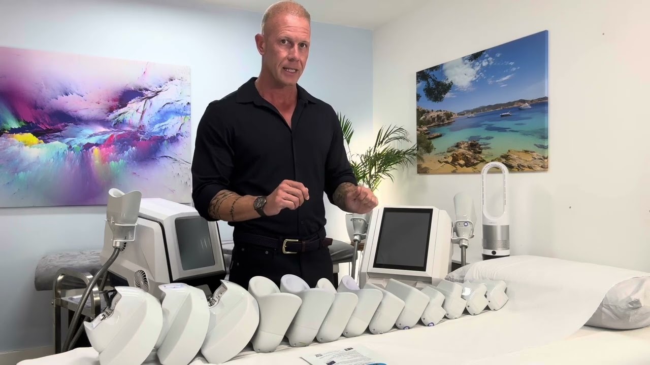 Fat Freezing (Cryotherapy) at Clinic 33 Brighton & Hove, Sussex - Permanent Fat Reduction 