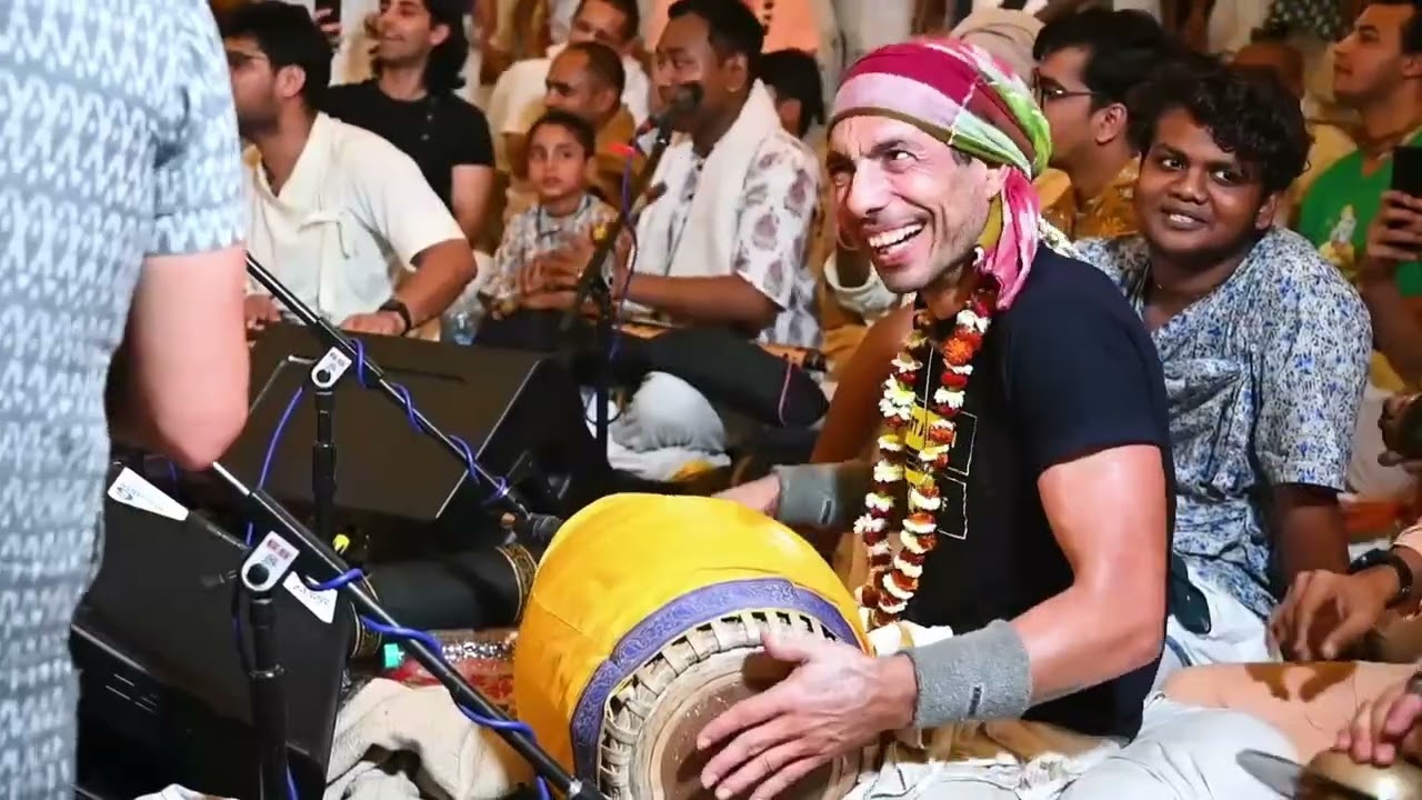 Hari Name sankirtan | Kirtan Mela |~~~~~~ শ্রী শ্রীমৎ লোকনাথ স্বামী মহারাজ।