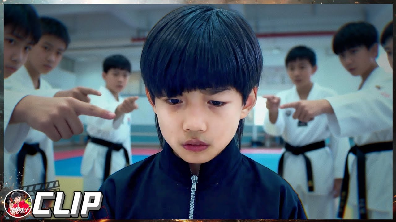 Нового ученика изолировали? Лин Цюнань ломает буллинг кулаками!【ENG SUB】#kungfuboys #龙拳小子 #linqiunan