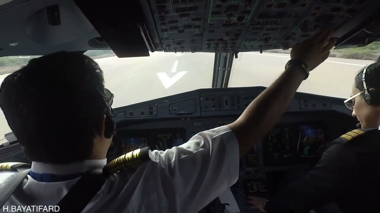 ATR72-600 taxi and take off from runway 08 of abu musa island airport.(OIBA/ABU)(2020)