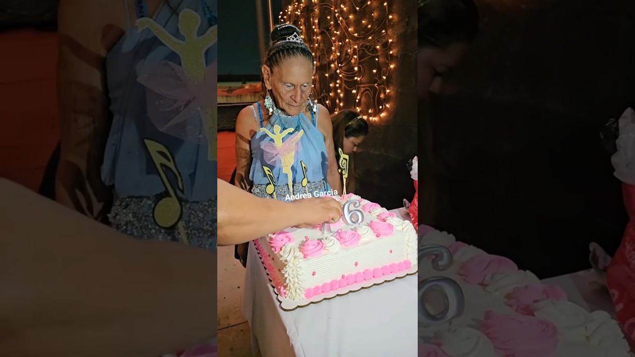 Yajaira bien emocionada con su pastel de los 76 a&ntilde;os  #plazalibertad #viral #paraty #shorts