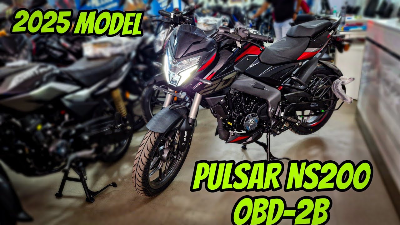 2025 Bajaj Pulsar NS200 - Detailed Review | Got Slipper Clutch , Updated Engine & More Features